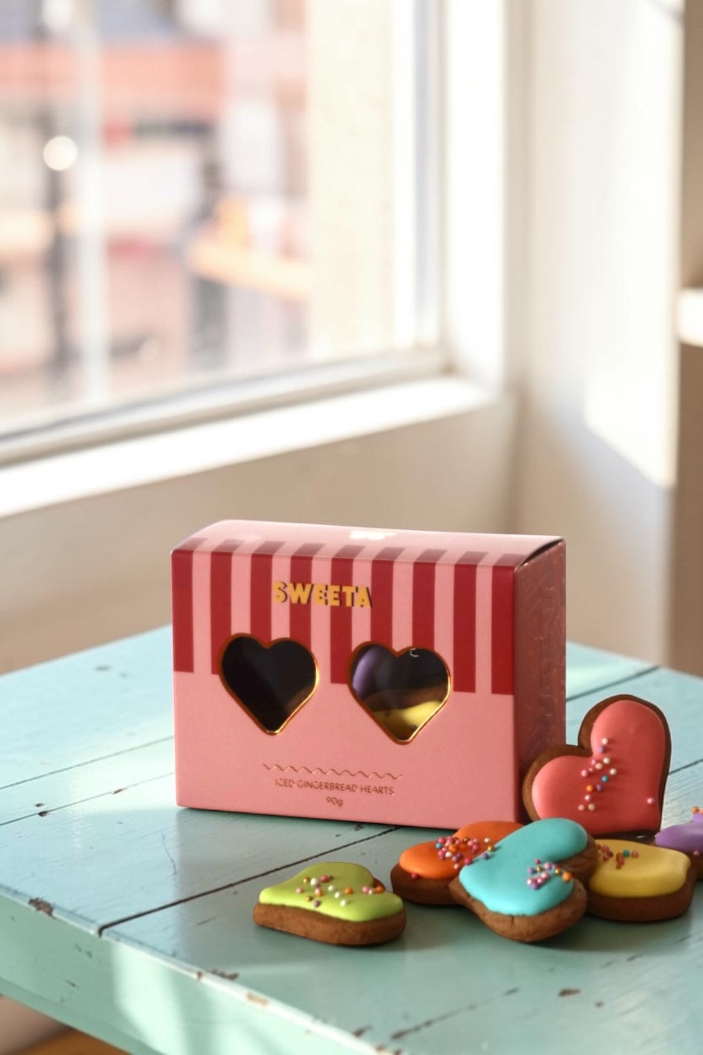 Iced Gingerbread Hearts 90g